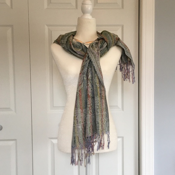 WNOT Elegant Scarf or Wrap! - Picture 5 of 10